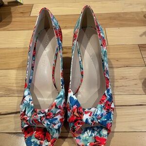 Kelly & Katie Red and Blue Floral Platform Heels